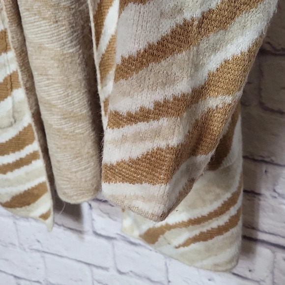 86th and Madison Cardigan Duster with pockets Women's‎ M Zebra Stripe Neutral - Picture 3 of 6